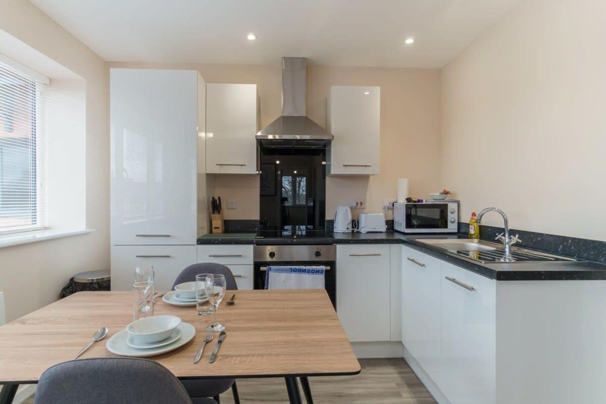 Fantastic 1 Bed Flat Manchester - Sleeps 3 エクステリア 写真