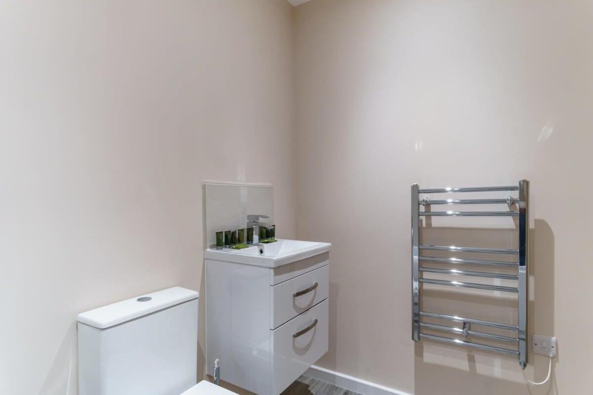 Fantastic 1 Bed Flat Manchester - Sleeps 3 エクステリア 写真